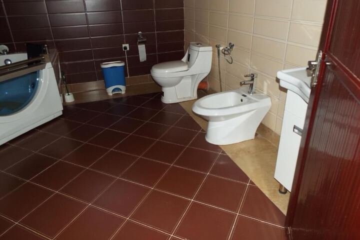 Room 14 of 39