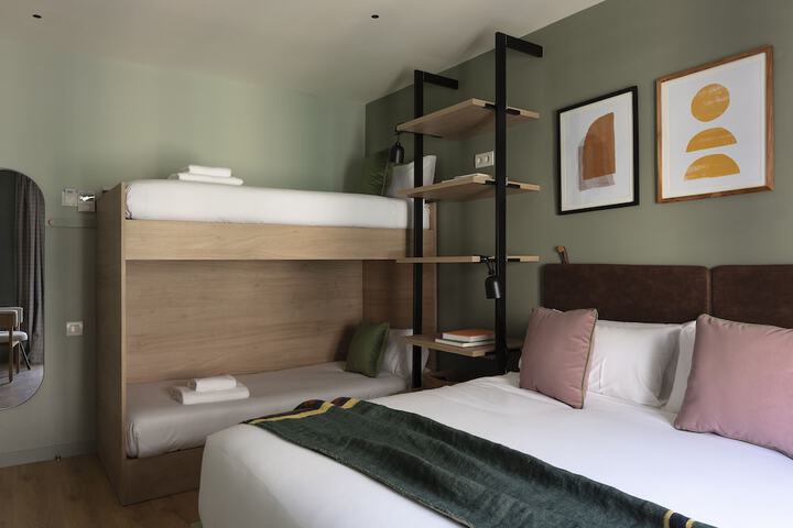 Room 5 of 26