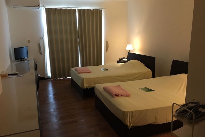 Room 7 of 40