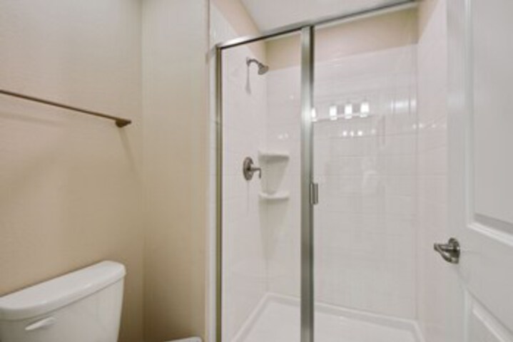 Room 4 of 32