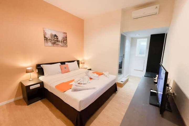 Room 14 of 84