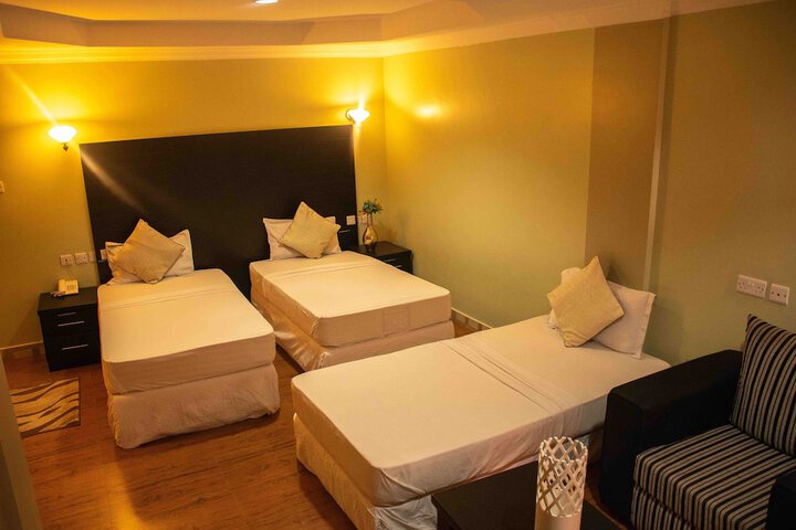 Room 12 of 24