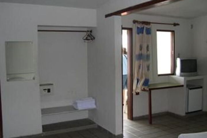 Room 7 of 14