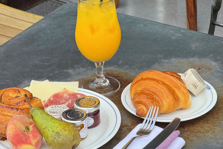 Breakfast/Coffee Service 21 of 29