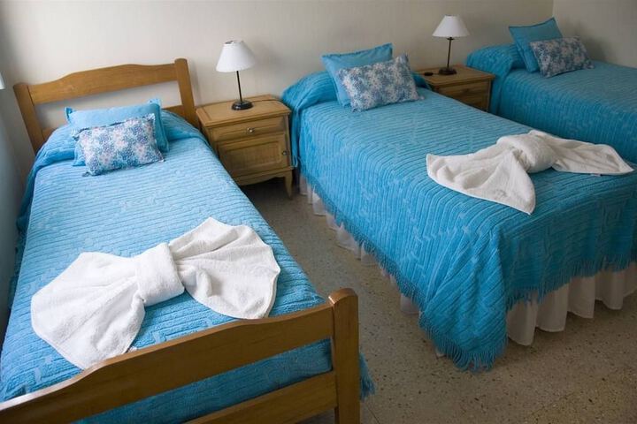 Room 3 of 35
