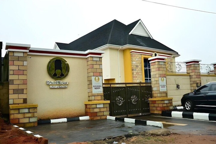 LJ GRAND RESORT