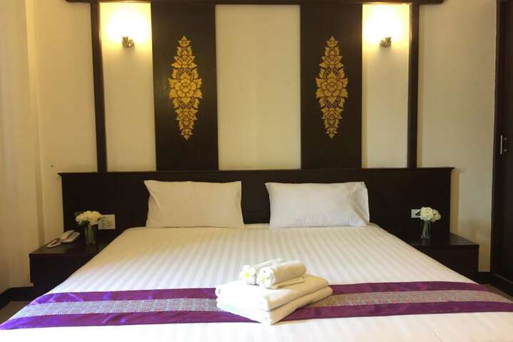 Room 3 of 42