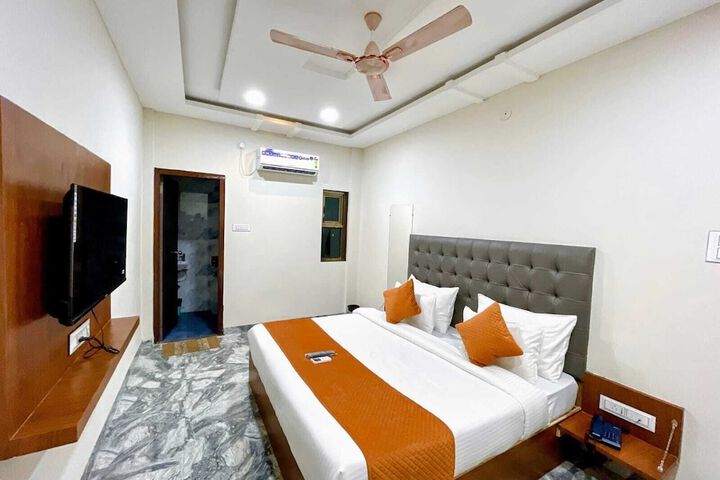 Room 20 of 29