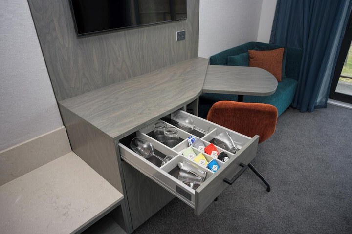 Room 11 of 109