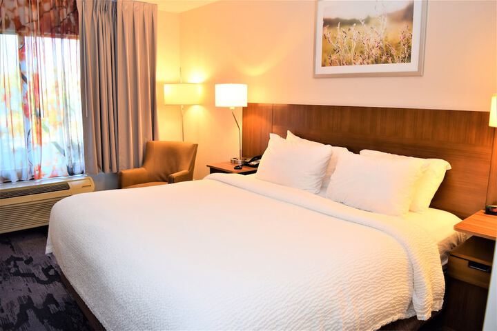 Room 4 of 30