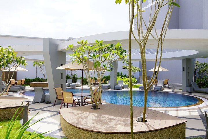 Hotel 146 of 148