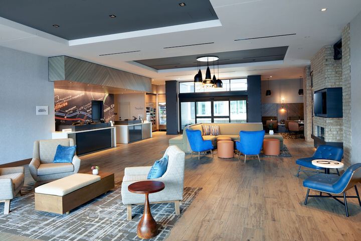 Hotel Interior 14 of 86