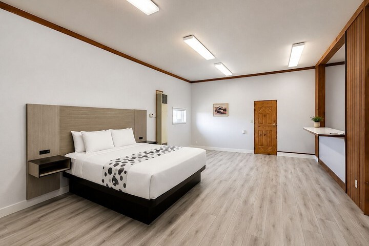 Room 19 of 29
