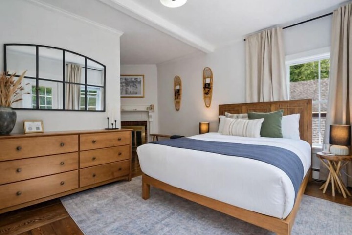 Room 122 of 431