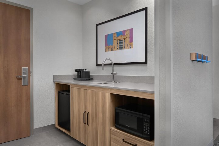 Minibar