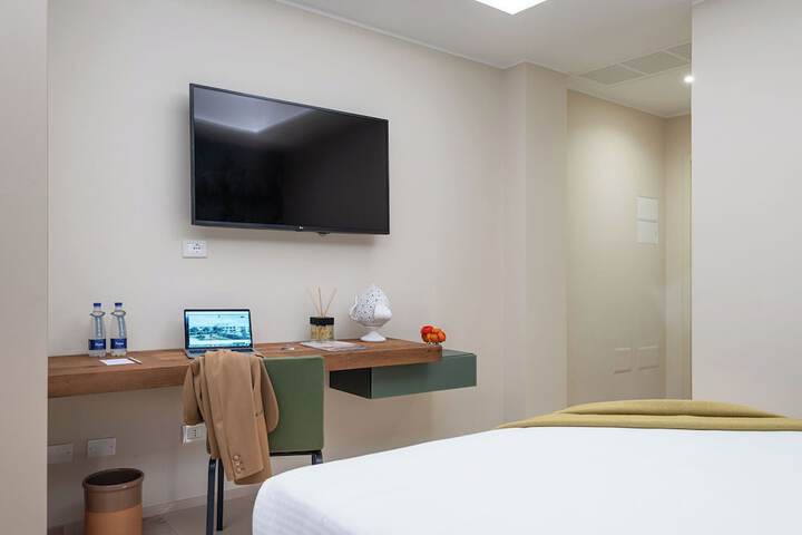 Room 20 of 82