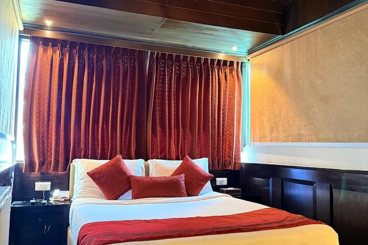 Room 28 of 84