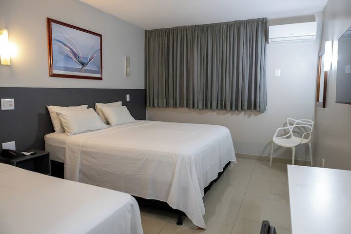 Room 10 of 38