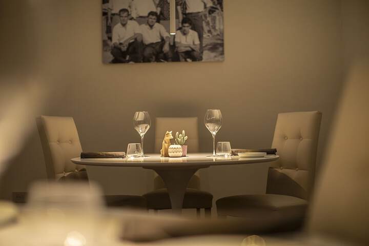 Dining 62 of 76