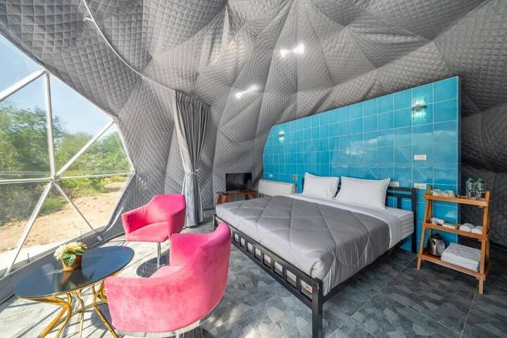Room 7 of 26