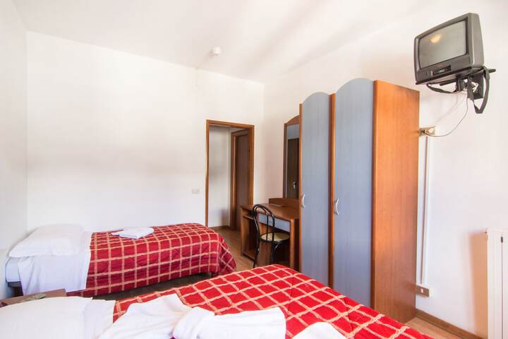 Room 21 of 70