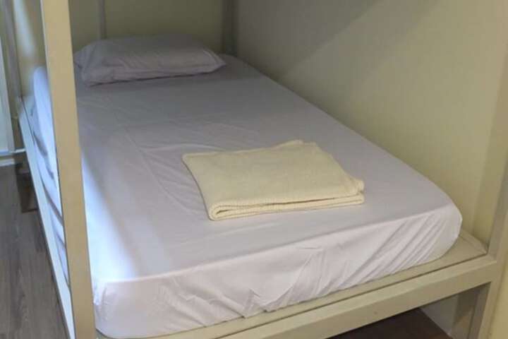 Room 5 of 37