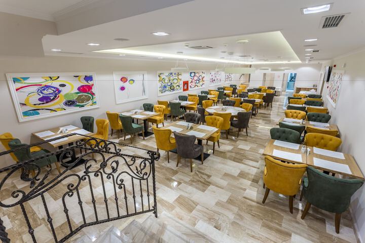 Breakfast area