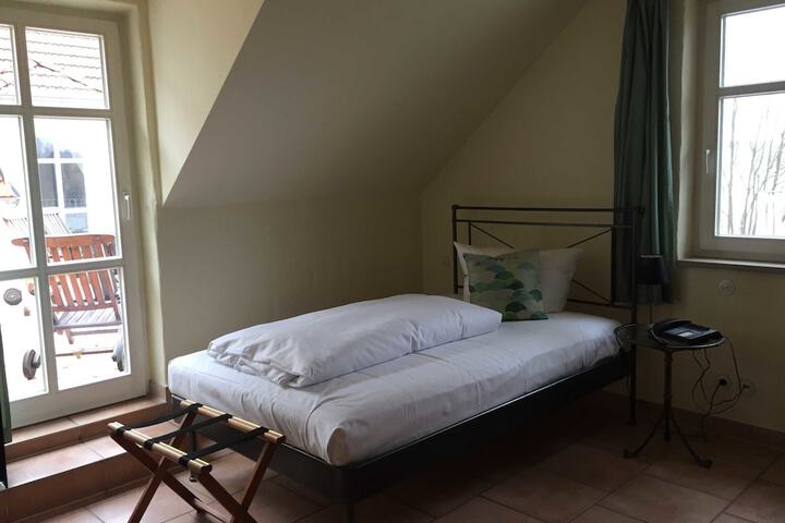 Room 20 of 43