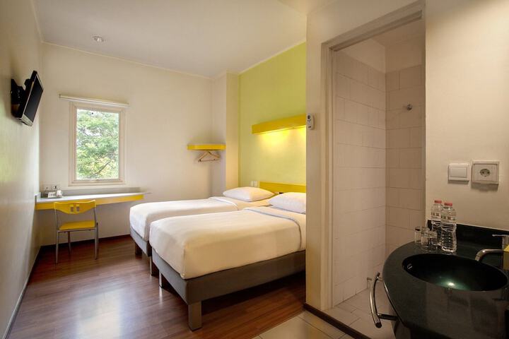 Room 3 of 24