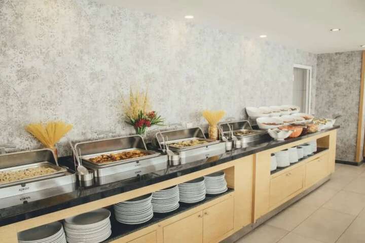 Dining 45 of 66
