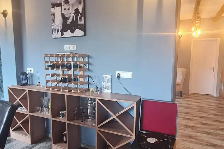 Breakfast/Coffee Service 24 of 43