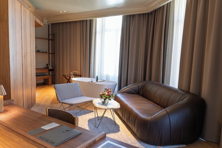 Room 30 of 88