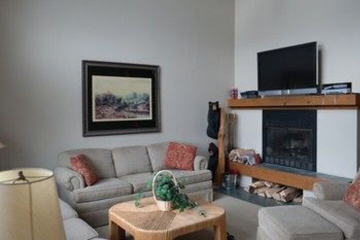 Room 44 of 49
