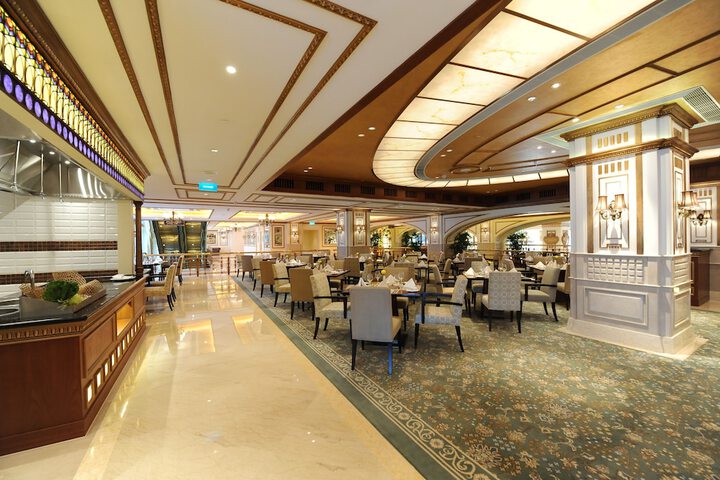 Dining Photos