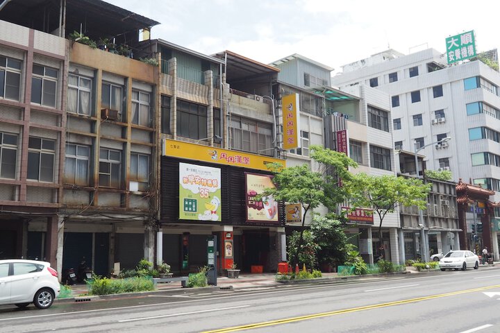 Hotel 62 of 69