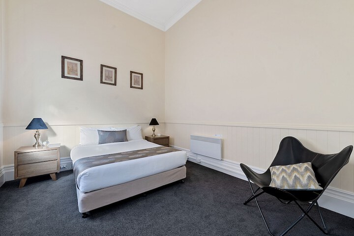 Room 4 of 59