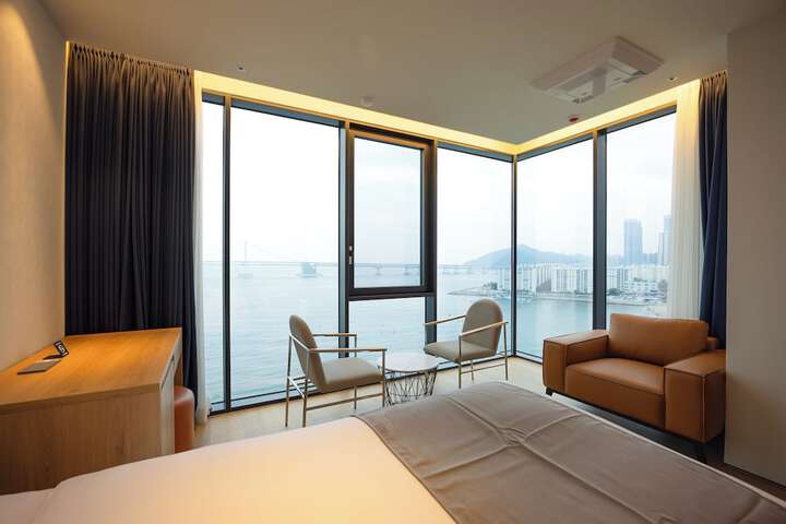 Room 19 of 57