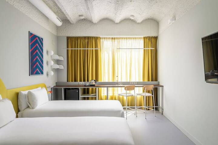 Room 50 of 67