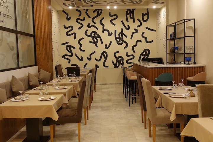 Dining 79 of 84