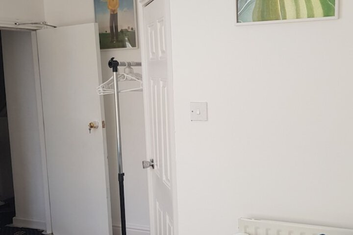 Room 10 of 11