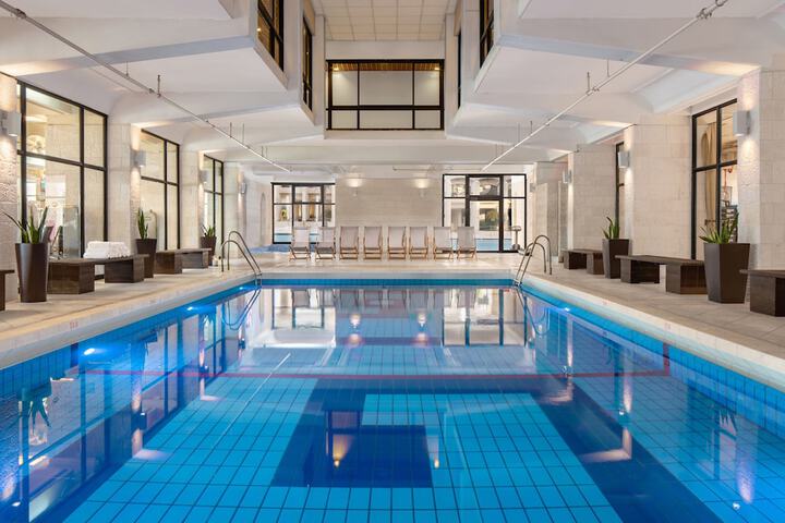 Pool 31 of 61