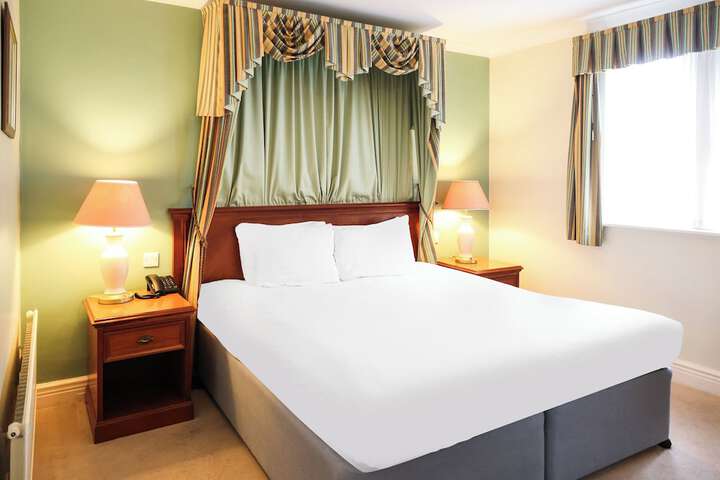 Room 16 of 75
