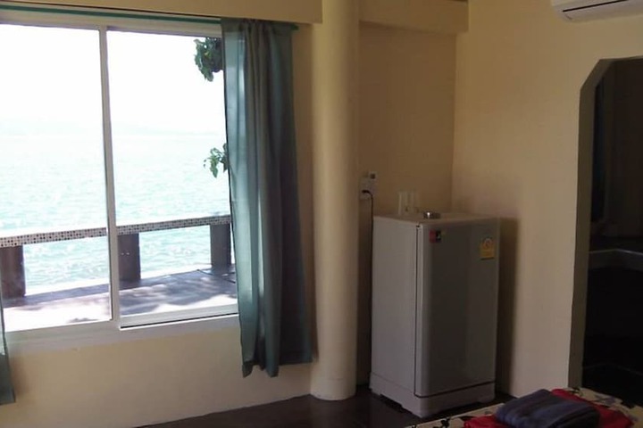 Room 12 of 13