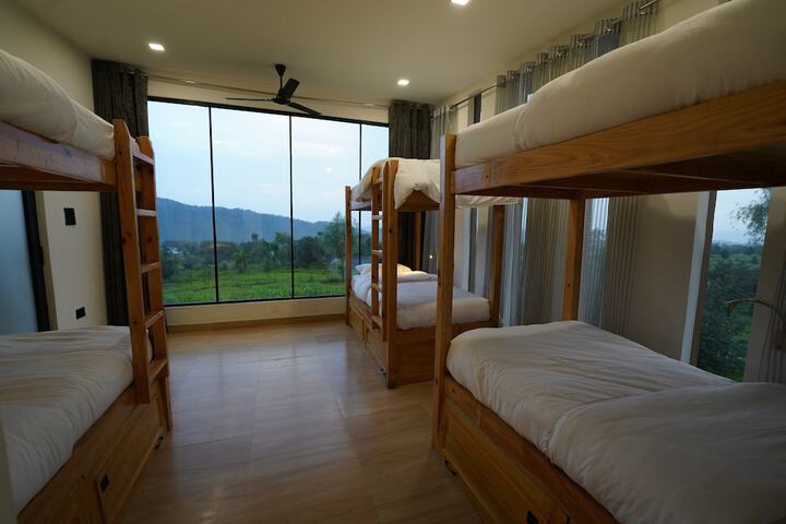 Room 7 of 46