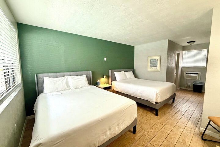 Room 22 of 62