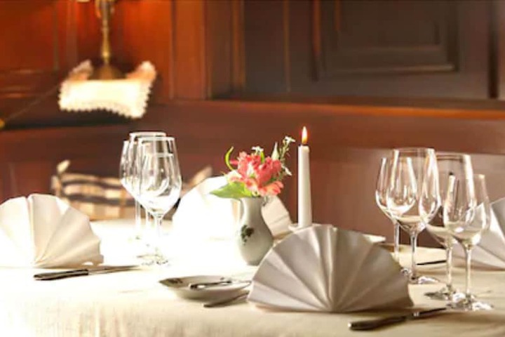 Dining Photos