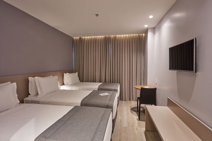 Room 13 of 53