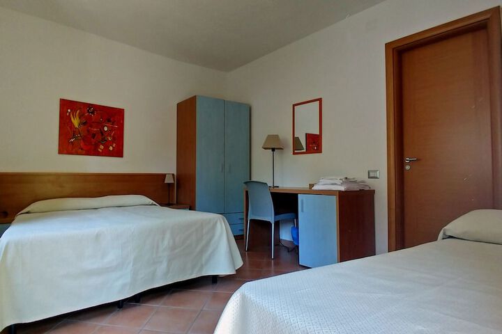Room 7 of 41