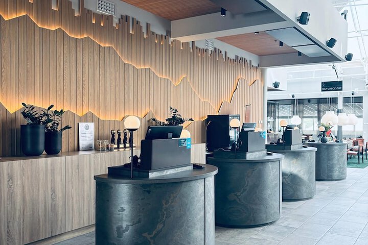 Hotel Lobby