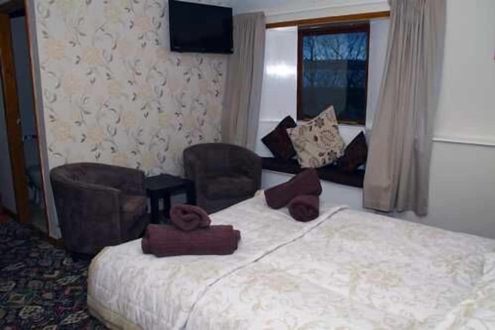 Room 7 of 61